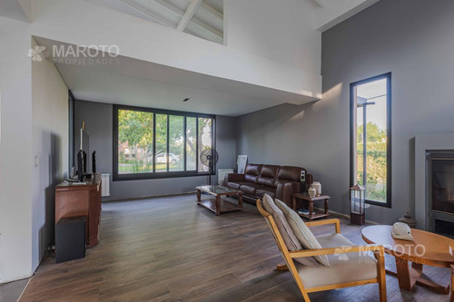 Imagen 26 de 30 de Casa En Venta En Barrio Fincas De Maschwitz - Cinco Dormitorios - Maroto Propiedades