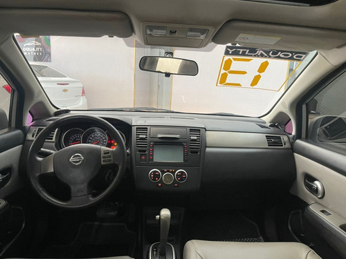 Nissan Tiida 1.8 SL 16V FLEX 4P AUTOMÁTICO