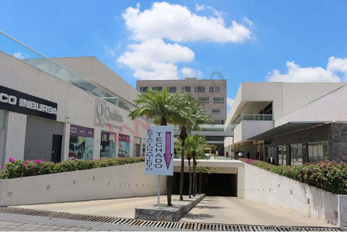 Renta De Local Comercial En Plaza Novum, Jiutepec, Morelos: La Oportunidad Ideal Para Empresas De...