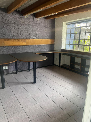 Casa Con Uso De Suelo