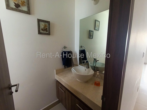 El Refugio Casa De 3 Recamaras En Venta Rah1531