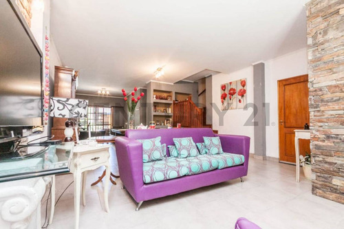 Venta De Casa 5 Ambientes En Lanús Este
