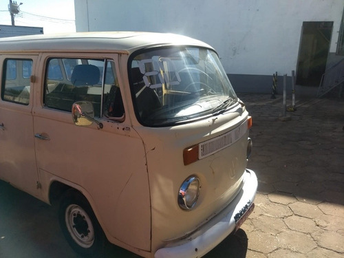 Imagem 2 de 5 de Vw Kombi