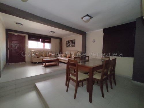 Townhouse En Venta Urb San Pablo Turmer Rah25-15603 Meglisf