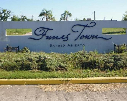 Venta De Terreno En Funes Town