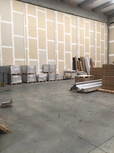 Bodega De 195 M2 En Valle Grande (75023)