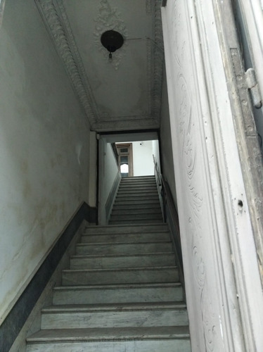 Imagen 2 de 14 de Gran Casa En Calle Colón Muy Buen Estado