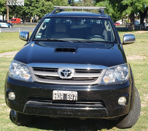 Toyota Sw4 Srv 3.0 At Cuero 4x4 Cristales Antivandalicos