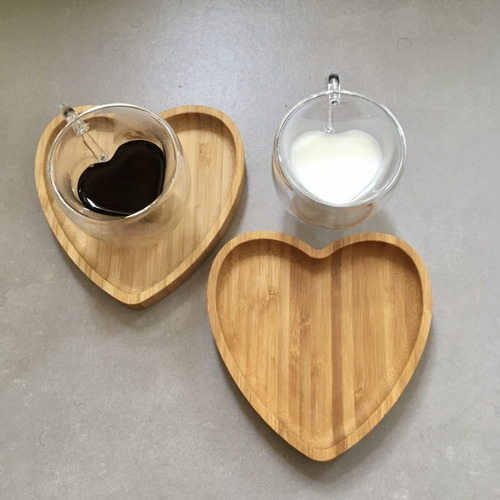 Imagem 3 de 10 de Jogo De Xícara Café Dupla Parede Com Pires De Bambu Coração