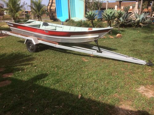 Barco Rebitado 5,00m, Motor 15hp Super Mercury, Carreta