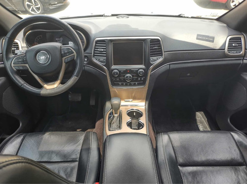 Imagen 9 de 12 de Jeep Grand Cherokee 2017 3.6 Limited Lujo 4x2 Mt