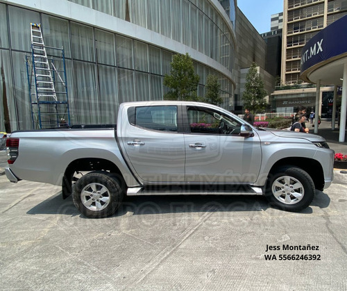 Mitsubishi L200 2.4 Cabina Doble 4x2 Mt