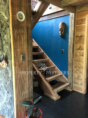 Excelente Casa En Pucón, Con Vistas Al Volcán Villarrica Y C