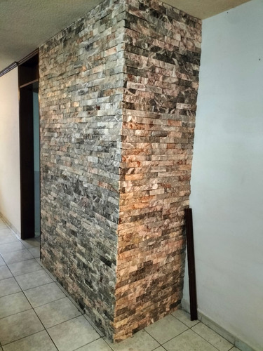 Se Vende Casa En Fraccionamiento Los Arcos En Excelente Ubicación Calle Con Parque Área Verde De Ambos Lados,