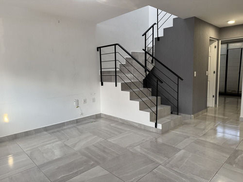 Casa En Condominio En Renta En Zakía, Querétaro, Querétaro.