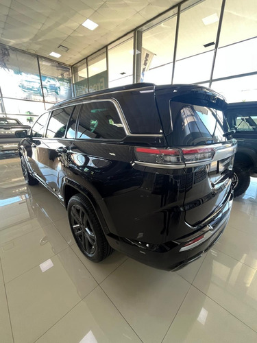Jeep Commander Overland 2.0 T 272hp 4x4