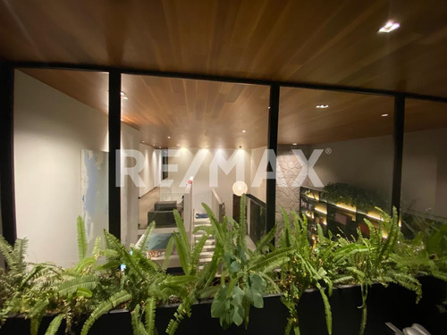 Casa En Venta En Condominio Altozano