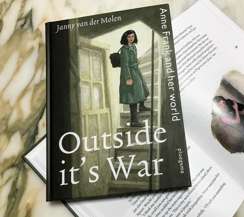 Imagen 3 de 5 de Outside It's War (exclusivo) // Janny Van Der Molen