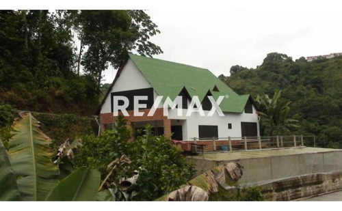 En Venta Finca Productiva, Con Casa, Galpones Y Cultivo De Café