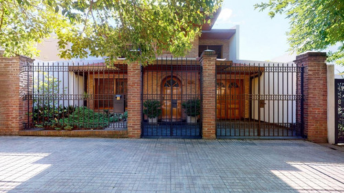Imagen 1 de 30 de Casa En Venta En La Plata Calle 45 E/ 29 Y 30 - Dacal Bienes Raices
