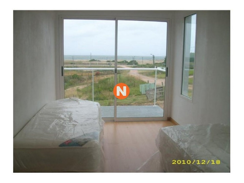 Hermosa Casa En Altos De Punta Piedra Con Vista Al Mar!!! - Ref: 213559