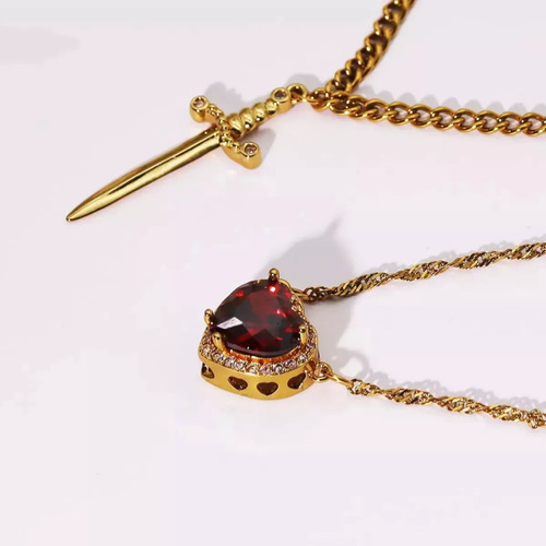Collar Con Forma De Espada En Forma De Corazón Para Parejas