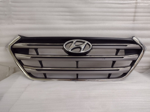 Parrilla Hyundai Tucson 2015-2018 Usada C/detalle Original