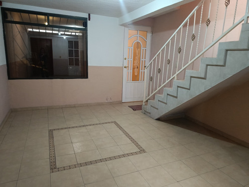 Casa En Venta En Real De Tultepec, 3 Recámaras
