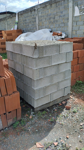 Bloques De Cemento En Guatire.