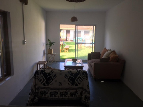 Imagen 8 de 19 de Chalet En Venta 4 Ambientes