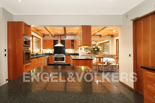 Arriendo Gran Casa Con Cancha De Tenis