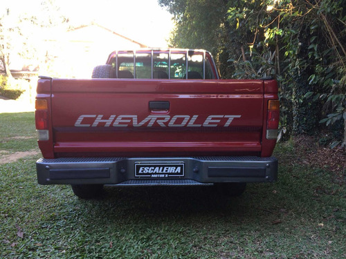 Chevrolet D-20 Custom Deluxe