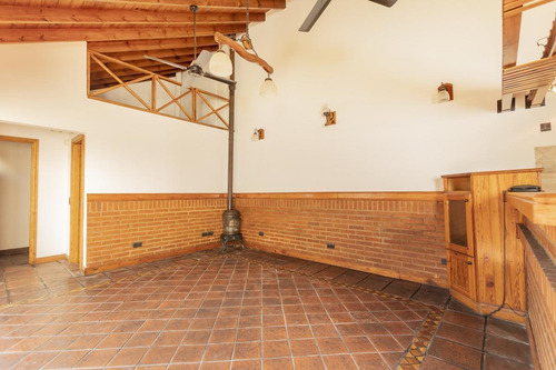 Imagen 30 de 30 de Venta Casa 240 M2 Cochera Quincho Valentin Alsina Lanus