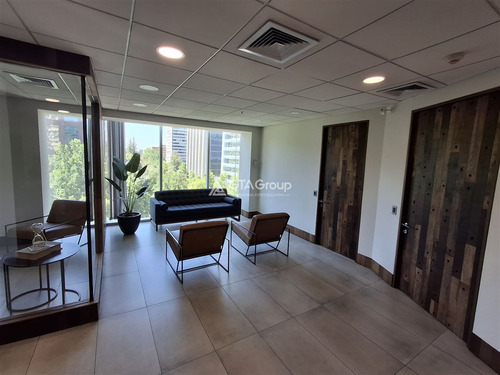 Arriendo Espectacular Oficina 254 M2. El Golf