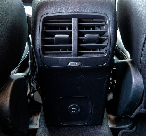 Imagen 11 de 12 de Ford Kuga 2.5 Titanium