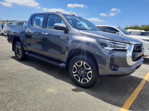 Imagen 7 de 9 de Toyota Hilux. Srv-tss. 2023