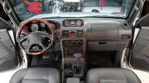 Imagem 8 de 11 de Mitsubishi - Pajero Gls-b 4x4 Aut. 1998 Gasolina