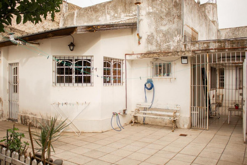 Imagen 12 de 13 de Hermosa Casa Ubicada En Banfield De 4 Ambientes