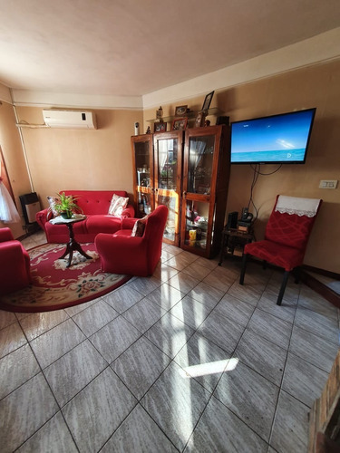 Imagen 3 de 16 de Hermoso Duplex 4 Ambientes Con Parque Privado Y Cochera