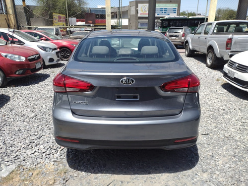 Kia Forte 2.0 Lx Mt