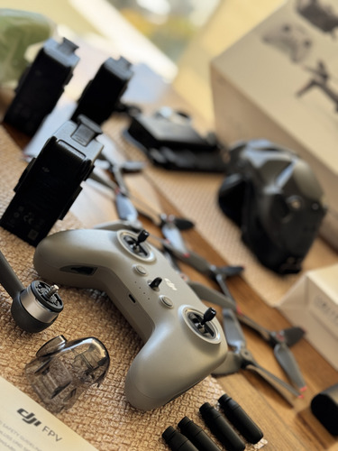 Drone Dji Fpv Combo 5 Ciclos Inmaculado Zona Sur Negro (Usado)