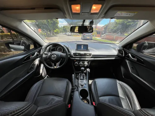 Mazda 3 2.0 Touring At