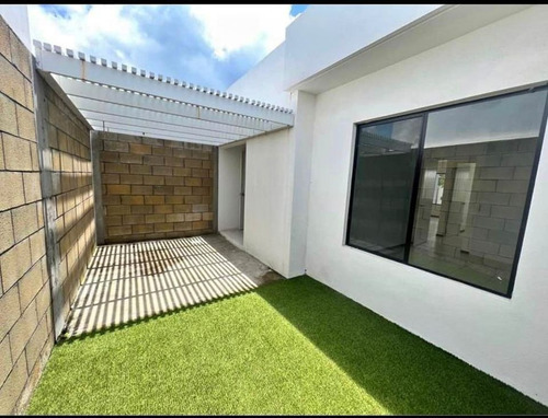 Imagen 11 de 12 de Casa En Renta En Fracc. Bosques Del Sayab Berriozabal