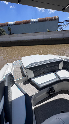 Klase A 235 Df (2020) - Mercruiser 250 Bravo 3 (186hs)