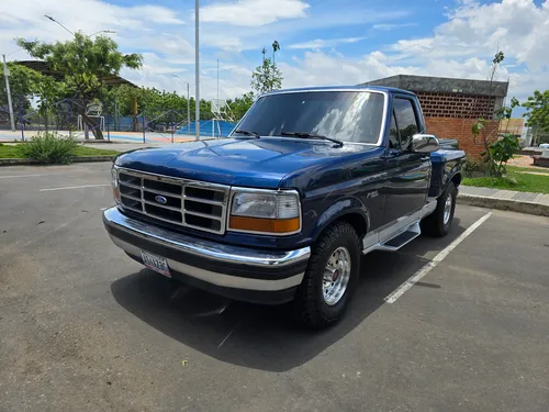 Ford F-150 5.0 Xlt Flare Side