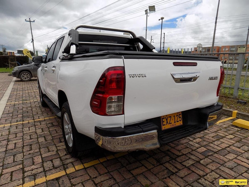 Imagen 8 de 12 de Toyota Hilux Revo 2.4cc Mt Aa 4x4