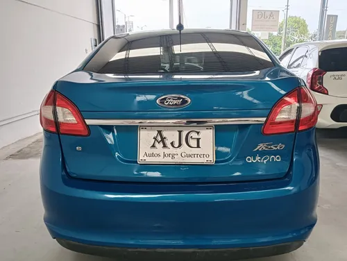 Ford Fiesta 1.6 Sportback Mecánica