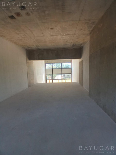 Venta / Locales Comerciales Sobre Panamericana / Bayugar Negocios Inmobiliarios