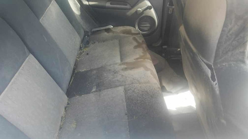 Ford Fiesta Desarmó Por Partes