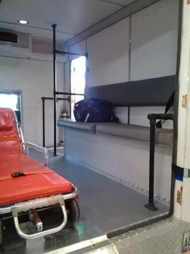 Imagen 5 de 10 de Fabricación Y Ventas De Ambulancia Y Equipos De Médicos